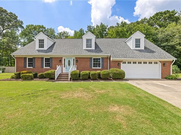4644 Leeward Dr, Chesapeake, VA 23321