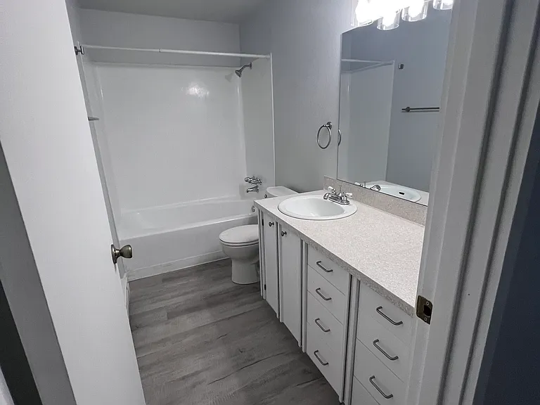 12819 Valley Ave E #1 — Photo 6