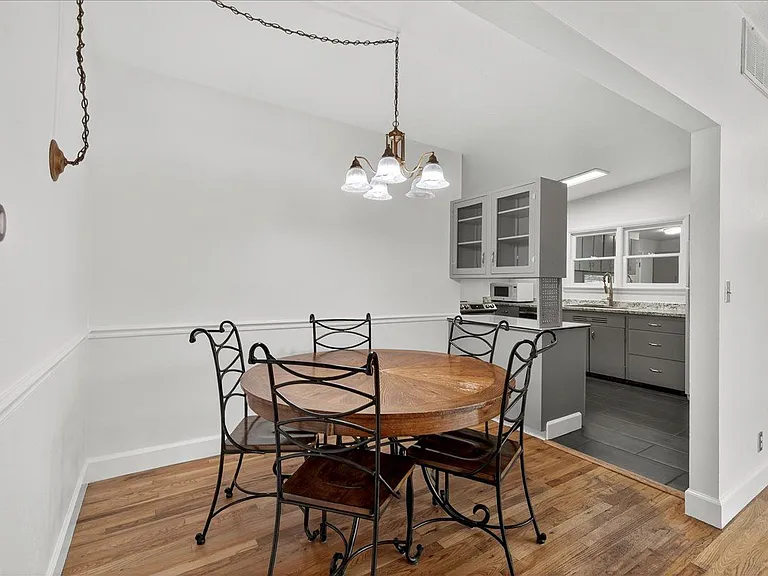 3607 N 36th St — Photo 5