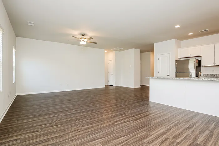 263 Clydesdale Cir — Photo 6
