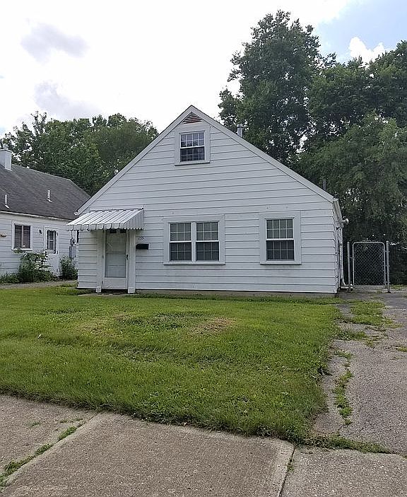 1st image of 155 N Quentin Ave