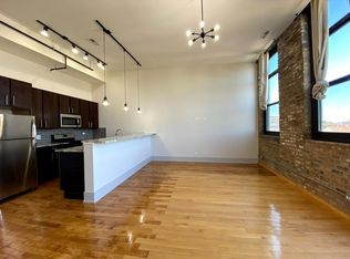 1435 W 21st St #327, Chicago, IL 60608