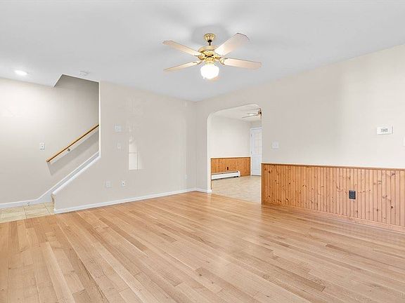 5th image of 181 Pilgrim Rd #2