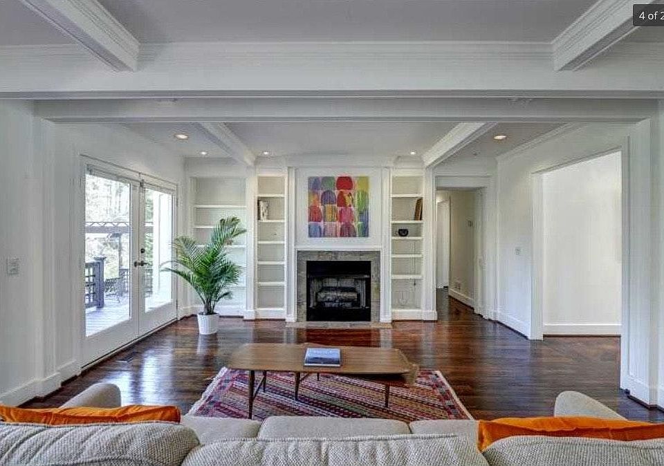 Open floor plan in main living area