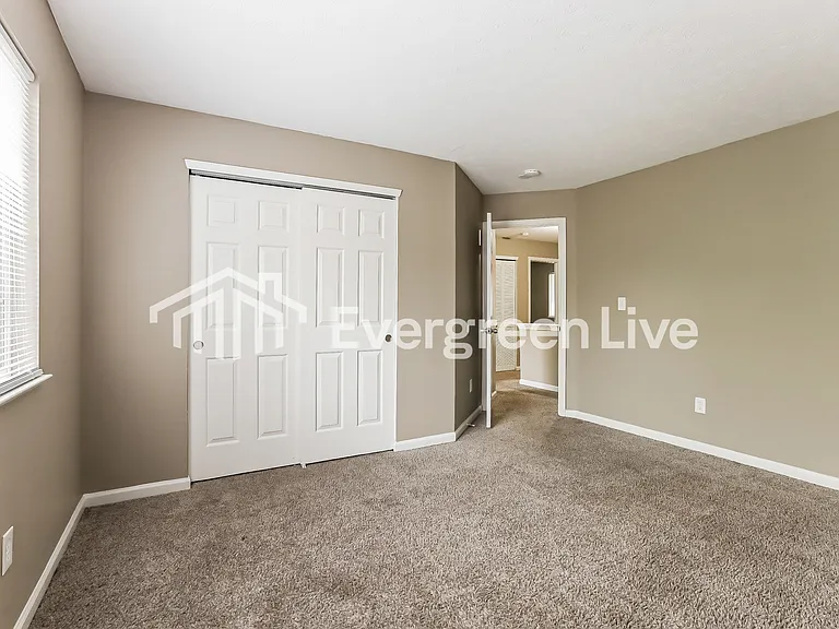 4948 Clarkson Dr — Photo 10