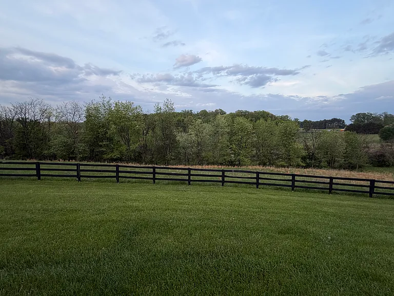 11015 Carriage Ln — Photo 17
