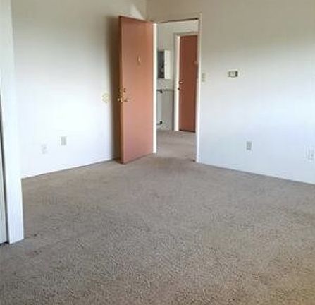 2nd image of 2215 8th Ave APT 204