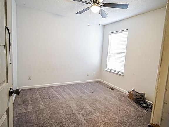 5th image of 360 Lakes Of Dogwood Blvd