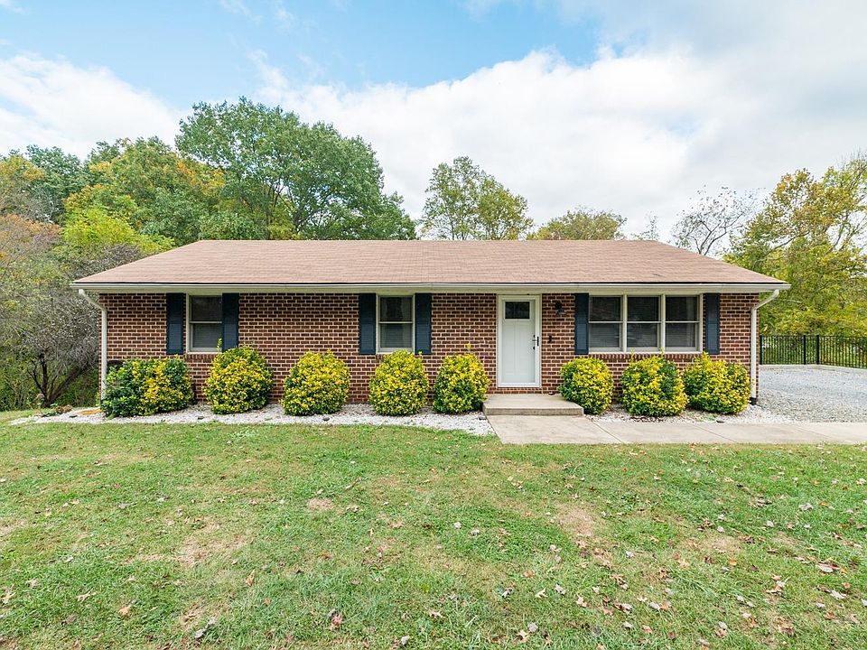 1st image of 1039 Woodhaven Dr