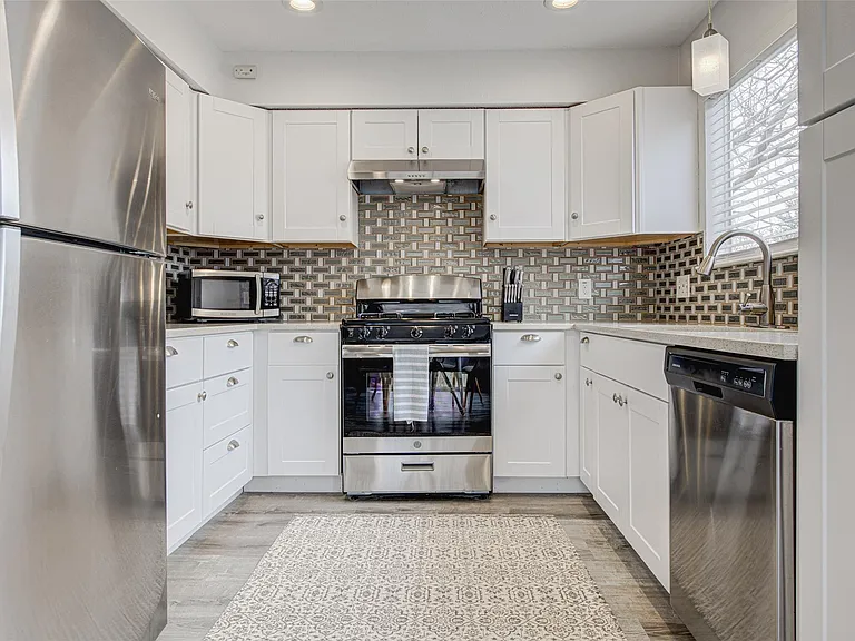 6009 Richard Carlton Blvd — Photo 14