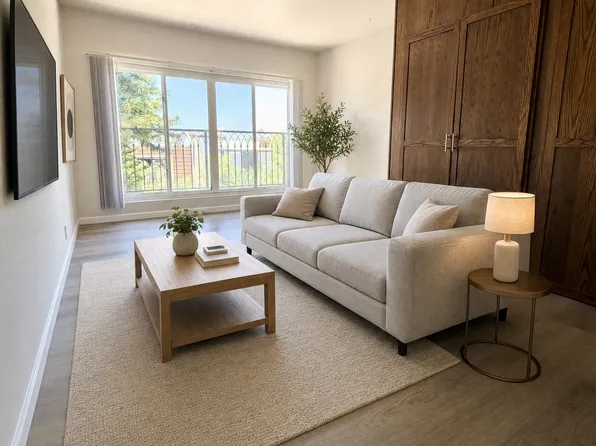 2160 E 21st St #15, Signal Hill, CA 90755