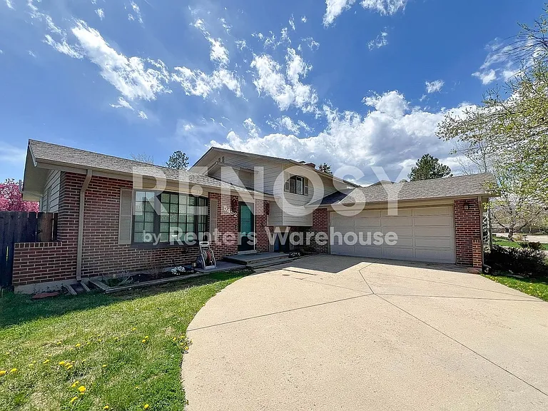 5452 Blackhawk Rd — Photo 2