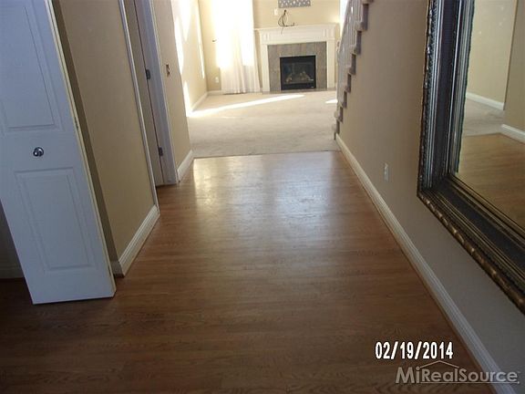 3rd image of 6924 S Central Park