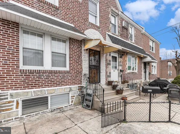 4237 Oakmont St, Philadelphia, PA 19136