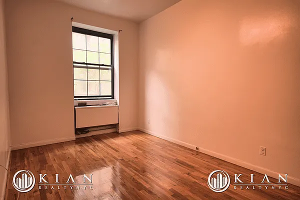 Rented by Kian Realty | media 4