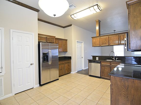 4th image of 4909 Sunrise St
