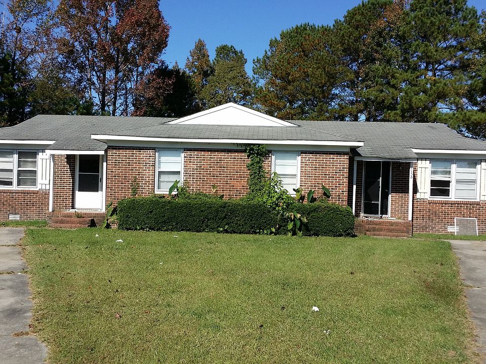 1st image of 115 Phillips Cir