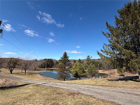 3rd image of 186 Bates Wilson Rd