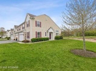 529 Terra Springs Cir, Volo, IL 60020