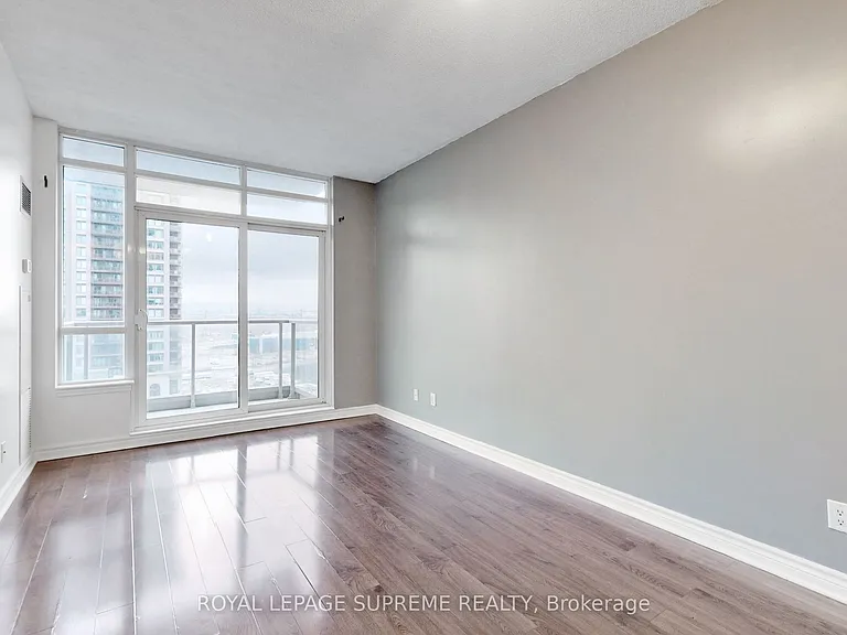 388 Prince Of Wales Dr #1505 — Photo 5