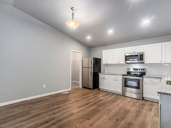 4th image of 1232 Jayberry Dr