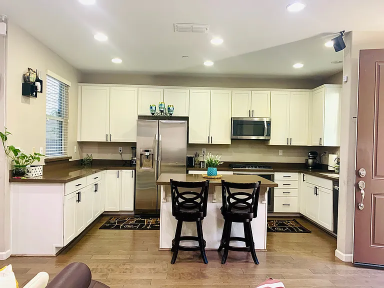 1160 Flurry Dr — Photo 17