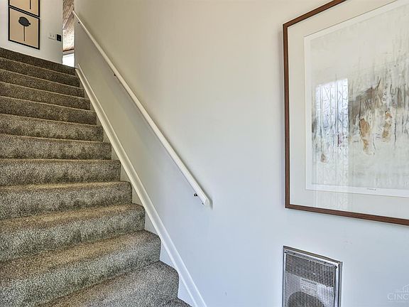 4th image of 9462 Hunters Creek Dr