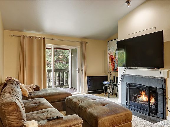 5th image of 7711 NE 175th St Unit F305