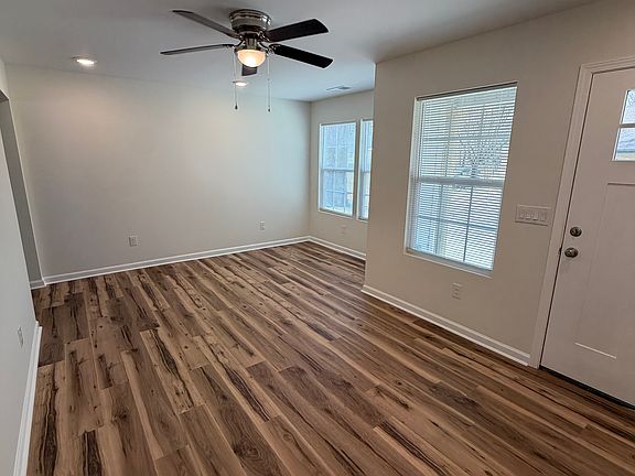 4th image of 252 Hamilton St