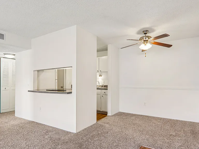 Andover Park Apartments — Photo 15