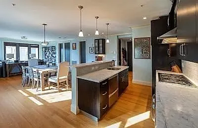 2 bed, 2.0 bath, 1284 sqft, $4,500 — Photo 3