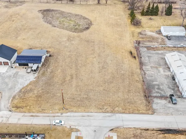 1260 NE 72nd Ave, Ankeny, IA 50023