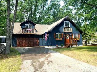 9915 N Cut Rd, Roscommon, MI 48653