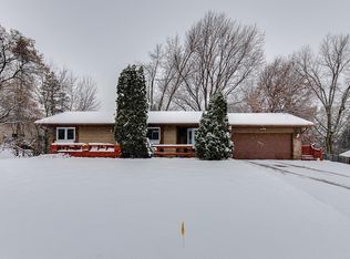 2071 Arcade St, Saint Paul, MN 55109