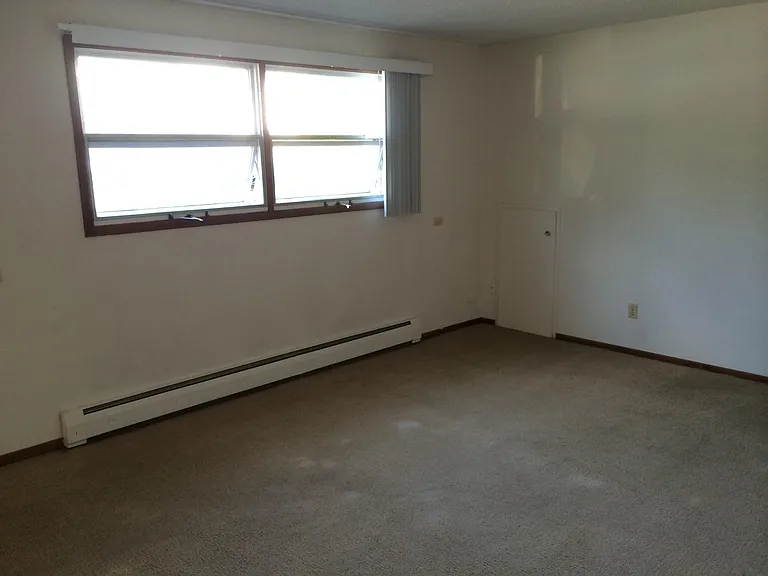 1243 4th Ave SW #1 — Photo 2