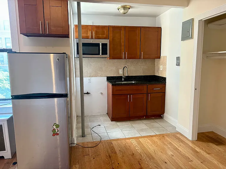 623 W 204th St #3G — Photo 4