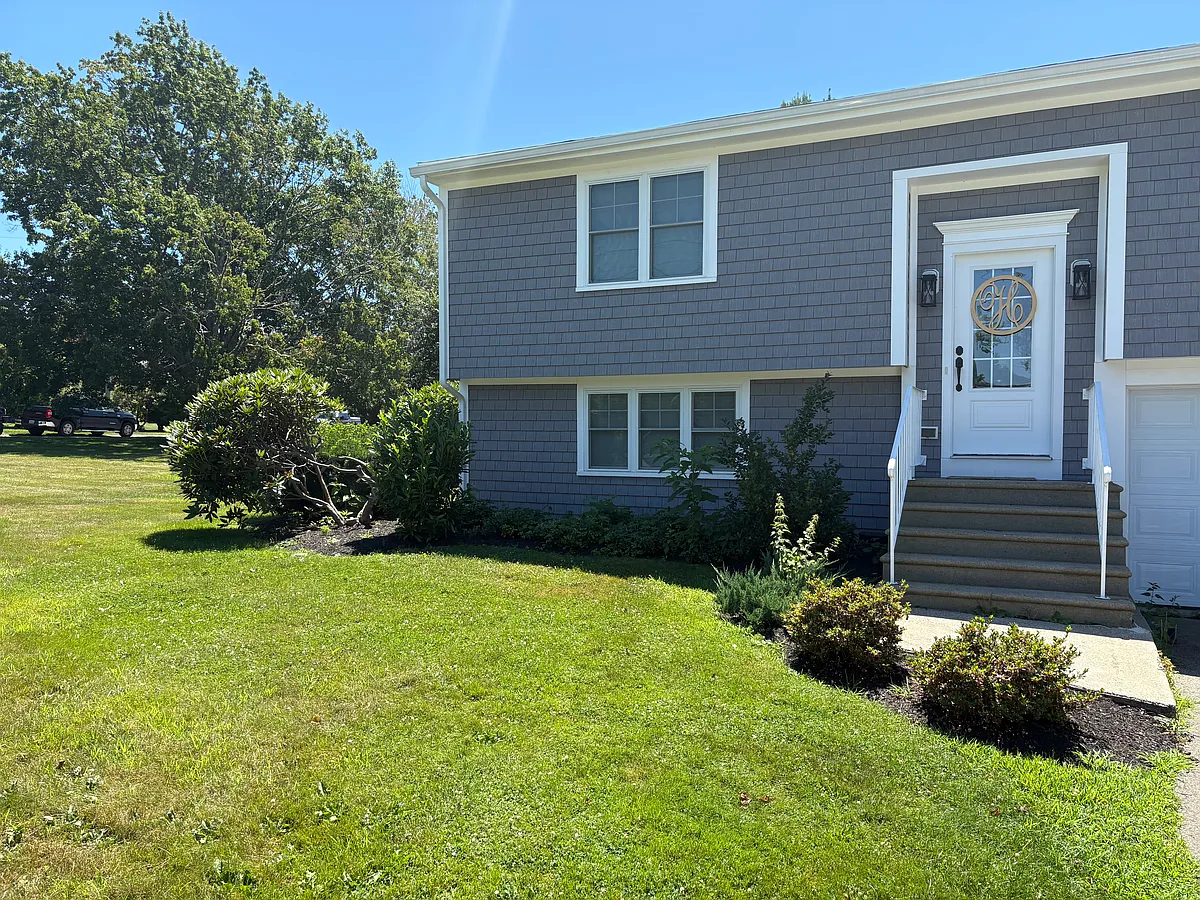 Building Photo - 45 Trout Dr