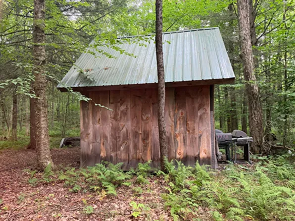 8476 Power Line Dr, Harrisville, NY 13648