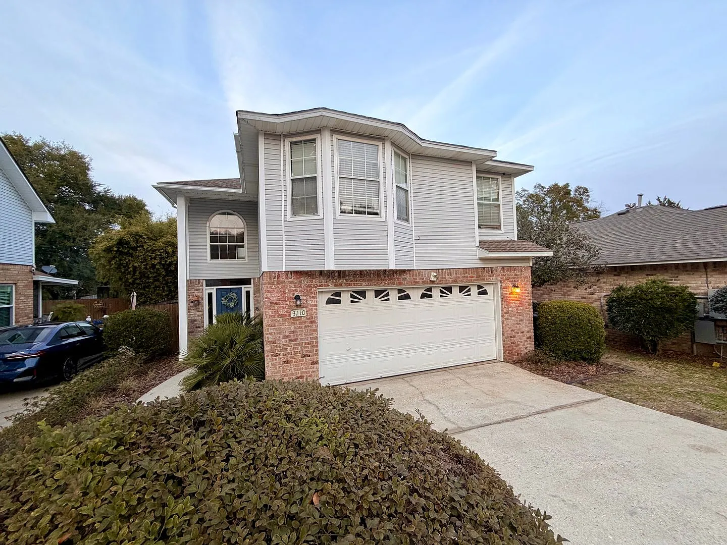 Perfect Home in Spanish Trail Area--Close to Everything — Photo 2