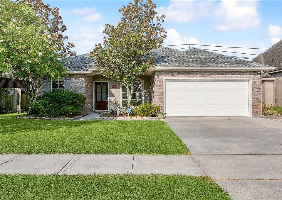 1st image of 3828 Augustine Ln