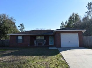 5655 Fairway Dr, Milton, FL 32570
