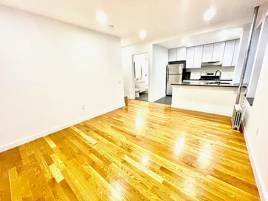 Rented by Bohemia Realty Group | media 13