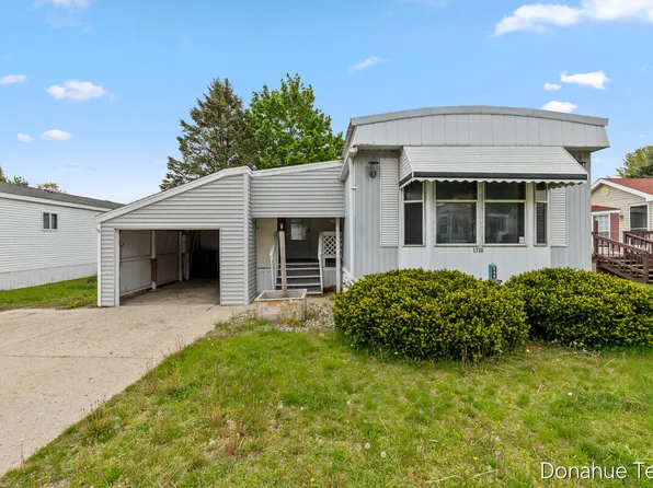1730 Fay St SE, Lowell, MI 49331