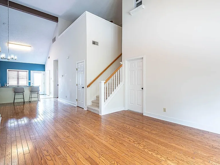 407 S Madison St #407 — Photo 4