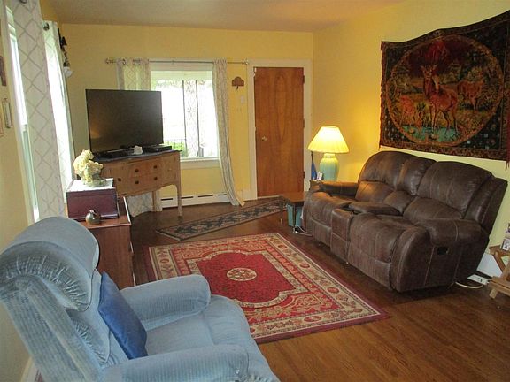 3rd image of 210 Gage Ave