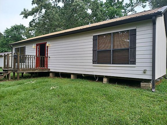 3rd image of 1646 County Road 213