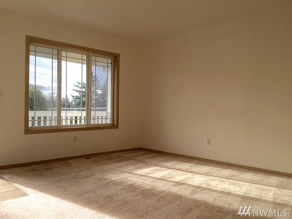 3rd image of 1427 S 90th Street Ct