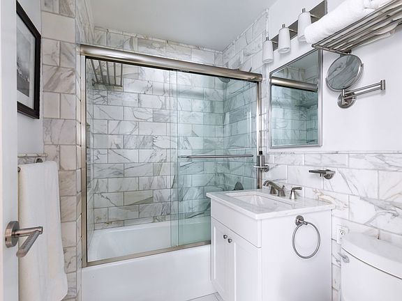 5th image of 50 Park Ave APT 17E