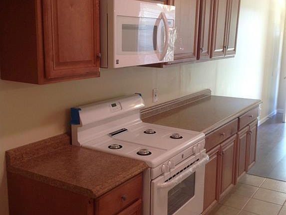 5th image of 8607 Guadalupe St #B