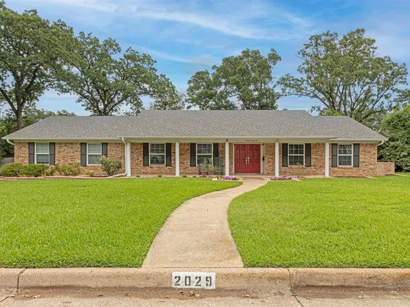 2029 Montrose Dr, Tyler, TX 75701